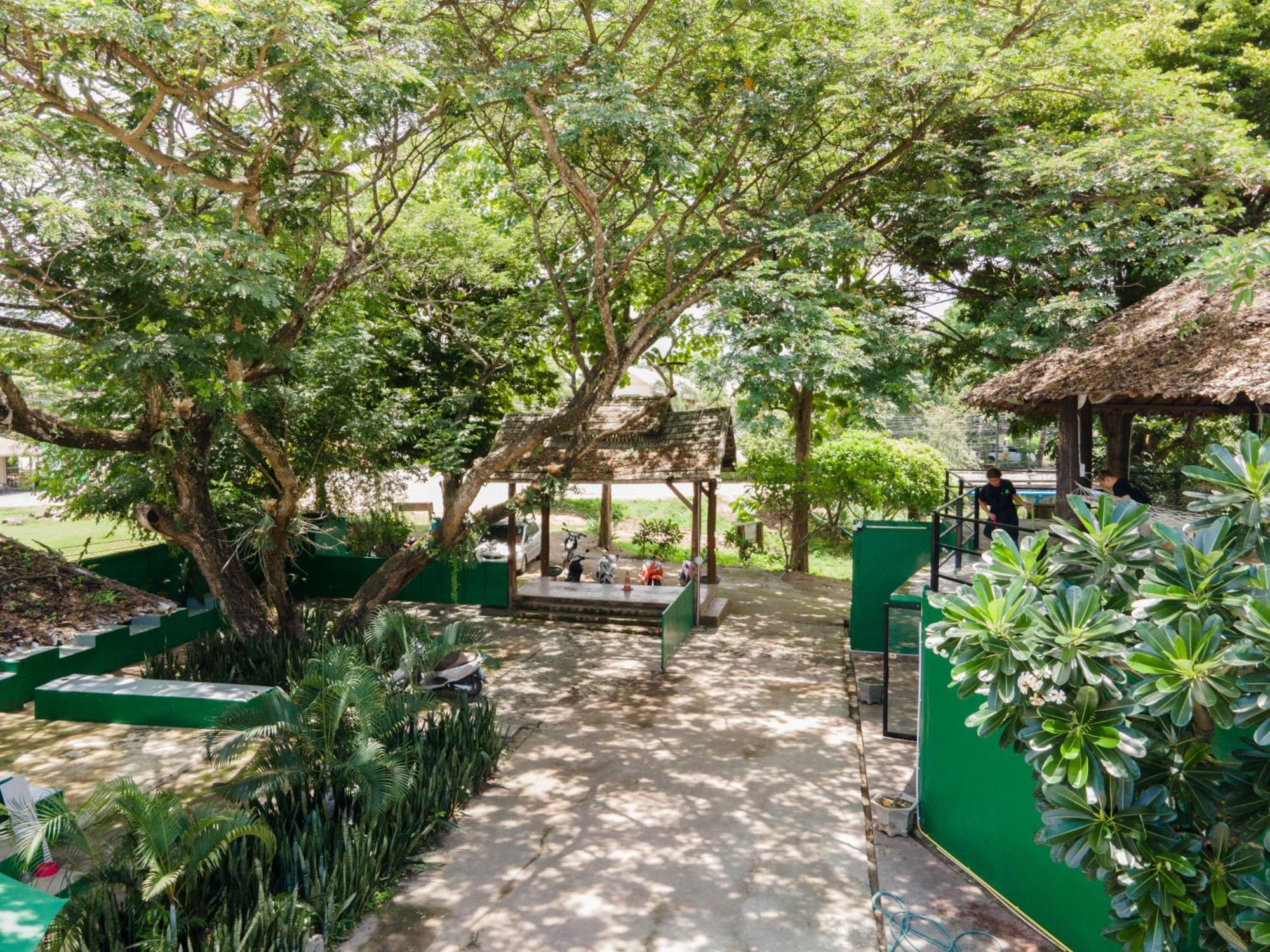 Misfits Hostel Pai Exterior photo